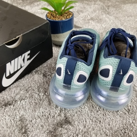 Nike Air Max 720 Sneakers - Picture 4 of 6